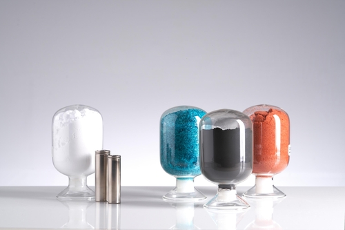 Samples of lithium, cylindrical batteries, nickel, cathodes and cobalt (from L to R) are shown in this photo provided by POSCO Chemical on Jan. 26, 2023. (PHOTO NOT FOR SALE) (Yonhap)