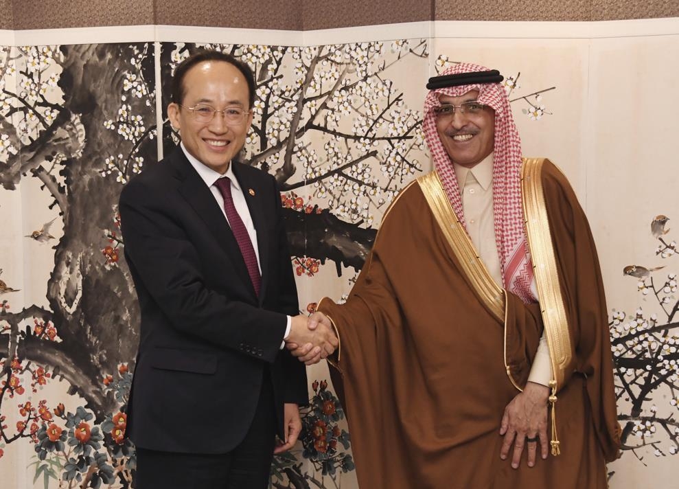 وزير المالية: كوريا الجنوبية تسعى لتوثيق العلاقات مع السعودية في المشاريع العملاقة