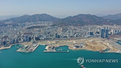 (LEAD) BIE delegates visit Busan's proposed main venue for 2030 World Expo