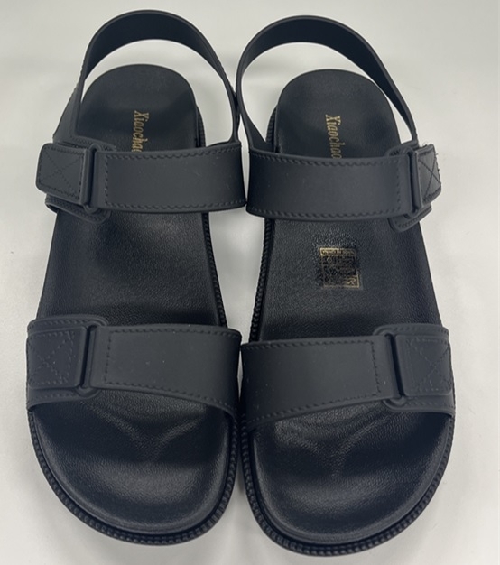 A photo, provided by the Seoul metropolitan government, shows a pair of sandals sold on Shein, a Chinese shopping app, that contain over 229 times the permitted levels of phthalate-based plasticizers. (PHOTO NOT FOR SALE) (Yonhap)
