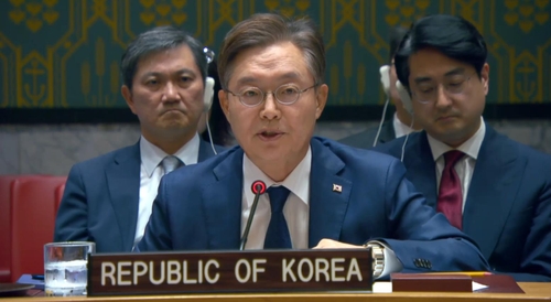 El embajador de Corea del Sur ante la ONU, Hwang Joon-kook, habla durante una sesión del Consejo de Seguridad de la ONU en esta fotografía sin fecha capturada por UN Web TV. (FOTO NO EN VENTA) (Yonhap)