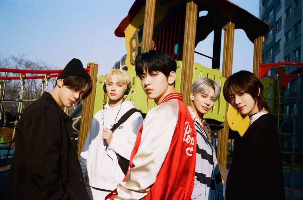 K-pop boy group Tomorrow X Together is seen in this photo provided by BigHit Music. (PHOTO NOT FOR SALE) (Yonhap)