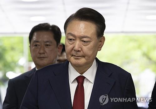  Court dismisses ex-President Yoon's petition against arrest