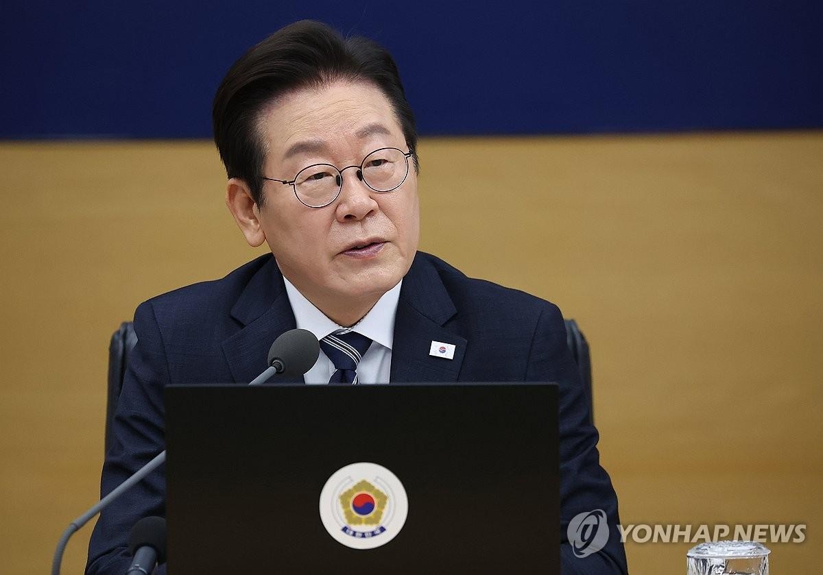 By Yi Wonju SEOUL, Dec. 1 (Yonhap) -- President Lee Jae Myung said Monday that unresolve...