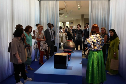 L'exposition sur le Najeon, une technique artisanale d'art coréen, se déroule au siège de l'Unesco. (Photo fournie par le Centre national du patrimoine immatériel. Revente et archivage interdits)