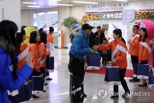 昨年の訪韓観光客　過去最高に＝中国「報復」で先行きは不透明