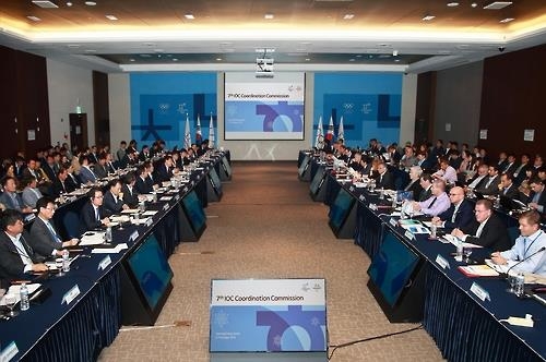 昨年１０月に平昌で開かれた第７回調整委員会本会議の様子（組織委員会提供）＝（聯合ニュース）