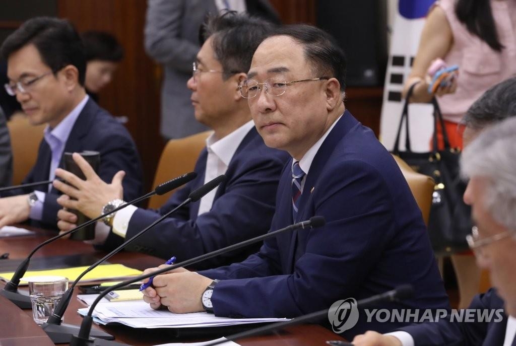 日本に輸出規制強化の撤回要求　協議促す＝韓国経済副首相