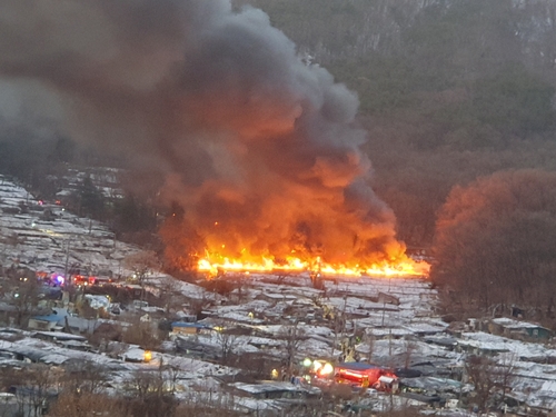 ソウル・江南区の九竜村で火災　約５００人が避難