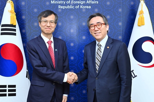 韓国外相　韓中日首脳会談は「最終調整中」＝３カ国協力事務局長と面会