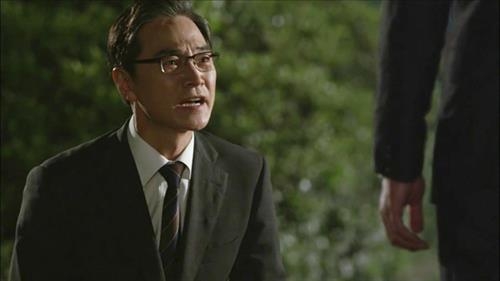 "멸사봉공하지마! 죗값을 치러"…'골든크로스' 정의를 묻다 - 3