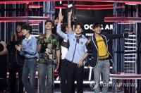 '2018 빌보드 뮤직 어워즈'에서 수상한 방탄소년단 