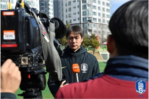 초등 축구 8인제 본격 시행…홍명보 "4인제· 2인제도 도입해야"