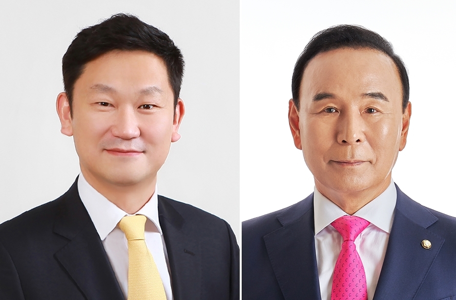 더불어민주당 곽상언(왼쪽) 변호사와 미래통합당 박덕흠 의원