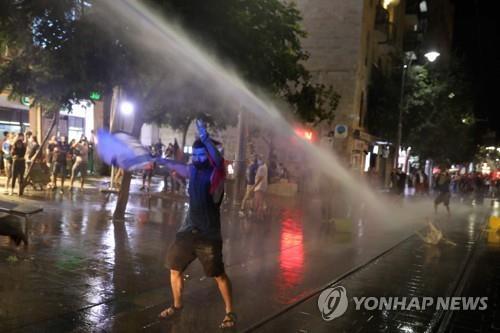 7월 14일(현지시간) 예루살렘의 총리 관저 밖에서 벌어진 시위. [AFP=연합뉴스 자료사진]