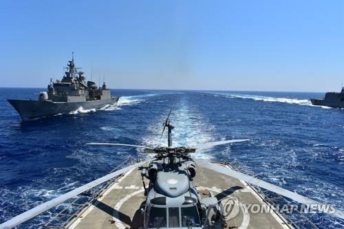 동지중해에서 합동 훈련 중인 프랑스·그리스 해군