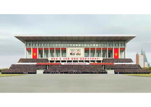 북한 김정은, 세포비서대회 참가자들과 기념사진