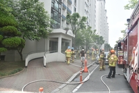 대구 아파트 화재…비번 소방관·경찰관이 확산 막아