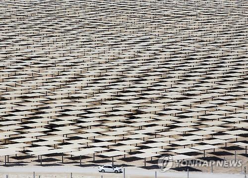 이스라엘 네게브 사막에 있는 아샬림 태양광 발전소. 기사 내용과 직접 관련 없음.