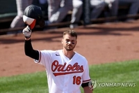 대장암 이겨낸 맨시니, MLB AL 올해의 재기상…NL은 포지 선정