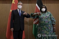 왕이 중국 외교부장, 케냐 도착…에리트레아 방문 이어(종합)