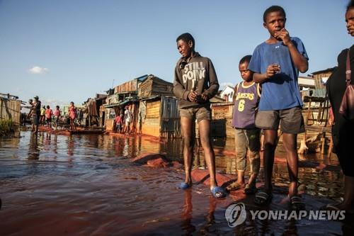 열대폭풍에 큰물 진 마다가스카르