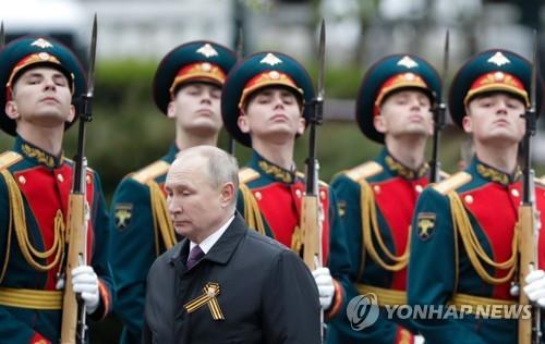 전몰 장병 추모 행사에 참석한 푸틴 대통령