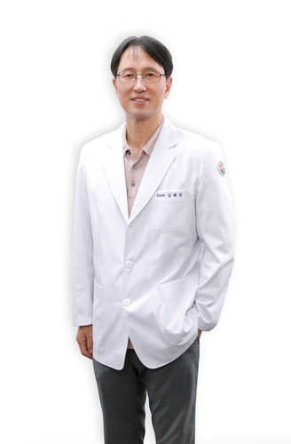 전남대병원 김태선·주성필 교수, 뇌혈관외과학회 최우수연제상