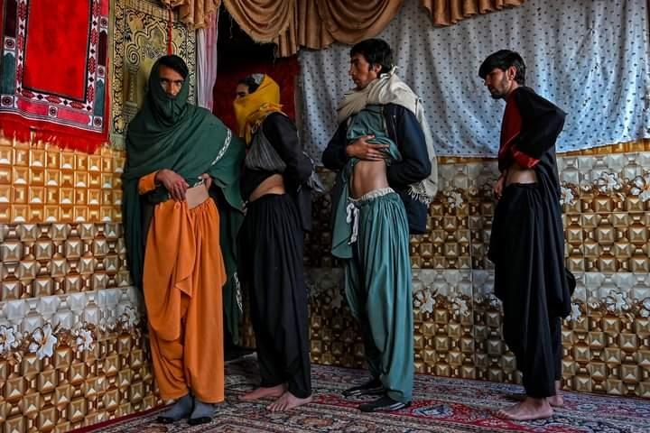 생필품을 사려고, 빚을 갚기 위해 신장을 판 아프간인들