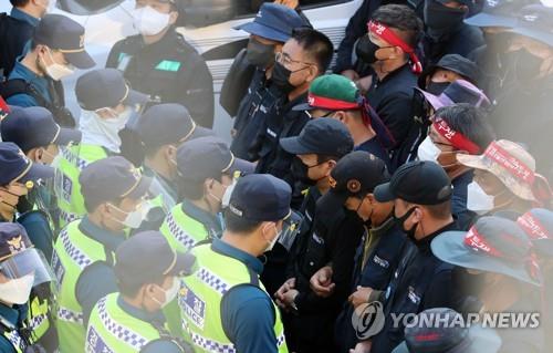 청주서 18년만에 대규모 노동절 집회…경찰 "대응 강화"