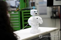 '로봇 선도도시' 대구, 의료원·미술관 등에 서비스로봇 보급