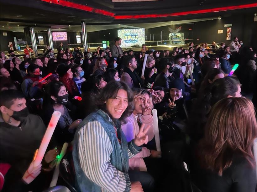 K팝 경연대회 즐기는 아르헨티나 팬들