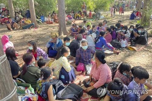 "미얀마 군부 쿠데타 이후 난민 100만명 넘어"