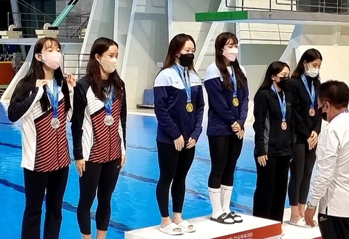 '다이빙 자매' 조은비·조은지, 3ｍ 싱크로 금메달