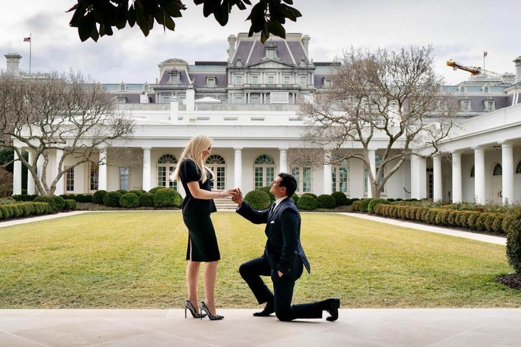 마이클 불로스의 백악관 청혼 장면