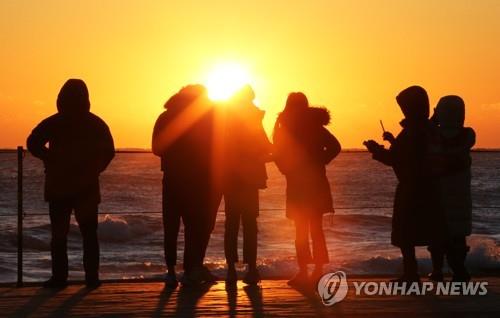 "밀집사고 우려"…경북 동해안 연말연시 행사 안 연다