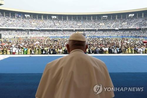 교황, 민주콩고 청년들에 '더 나은 미래 만들라' 촉구