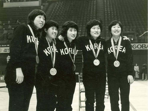 사라예보의 전설들. (왼쪽부터) 나인숙, 김순옥, 박미라, 이에리사, 정현숙