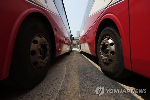 관광버스 훔쳐 30㎞ 무면허운전…10대 구속영장 기각