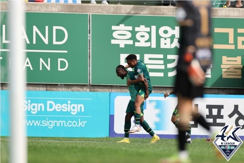 '윤주태·정재민 멀티골' 안산, 이랜드와 혈투 끝 대역전승(종합2보)