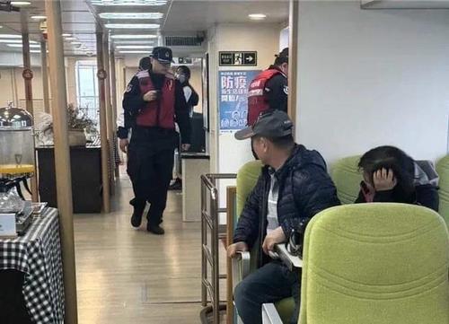 대만 추르호 검문 중인 중국 해양경찰 