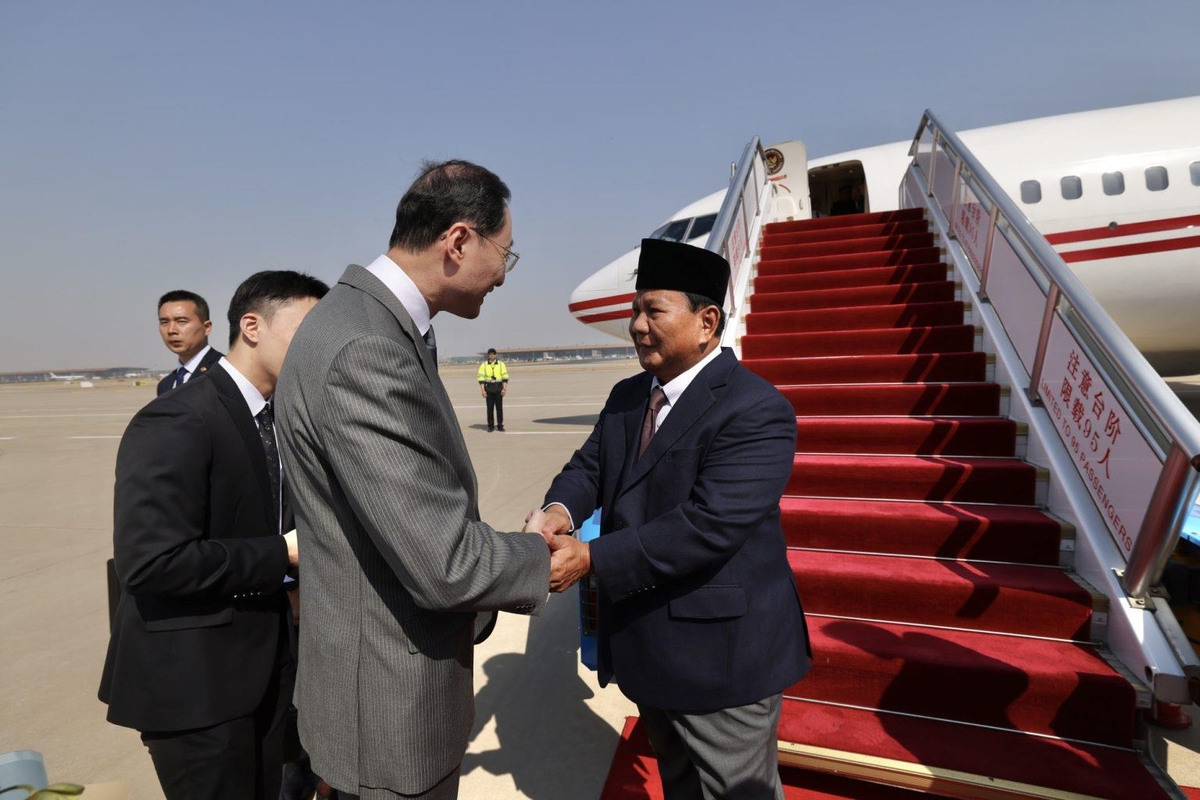 중국 찾은 프라보워 인도네시아 국방 장관(오른쪽)