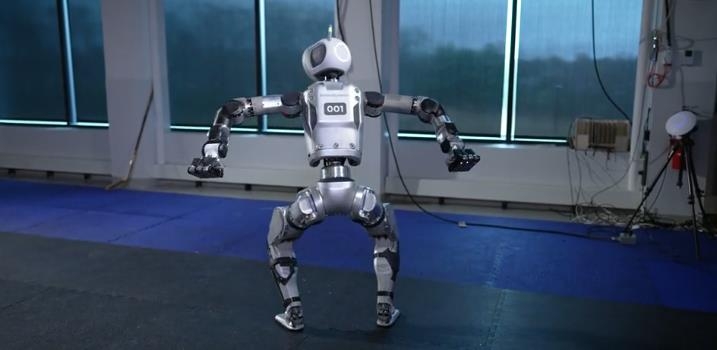 보스턴 다이내믹스가 공개한 새 휴머노이드 로봇