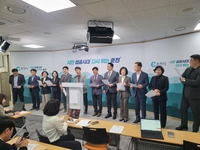 춘천시의회 시의원 "현안 사업 추진 각종 논란 투명 공개해야"