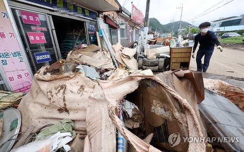 尹, 충북 영동군·충남 논산시·서천 등 5개 특별재난지역 선포