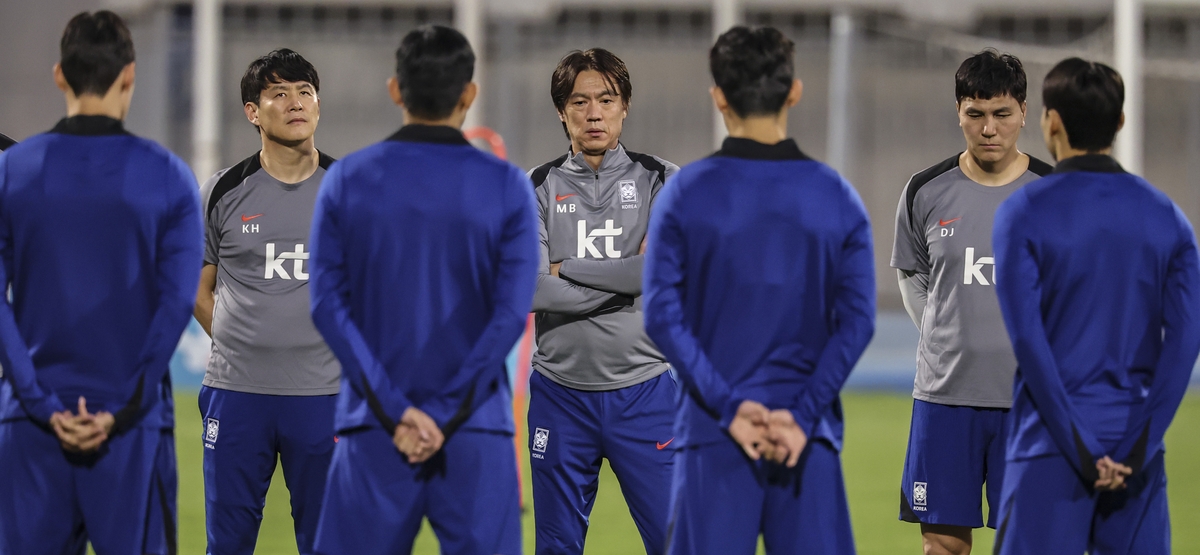 중동 원정경기 앞둔 한국 축구대표팀 운영 방향 말하는 홍명보 감독