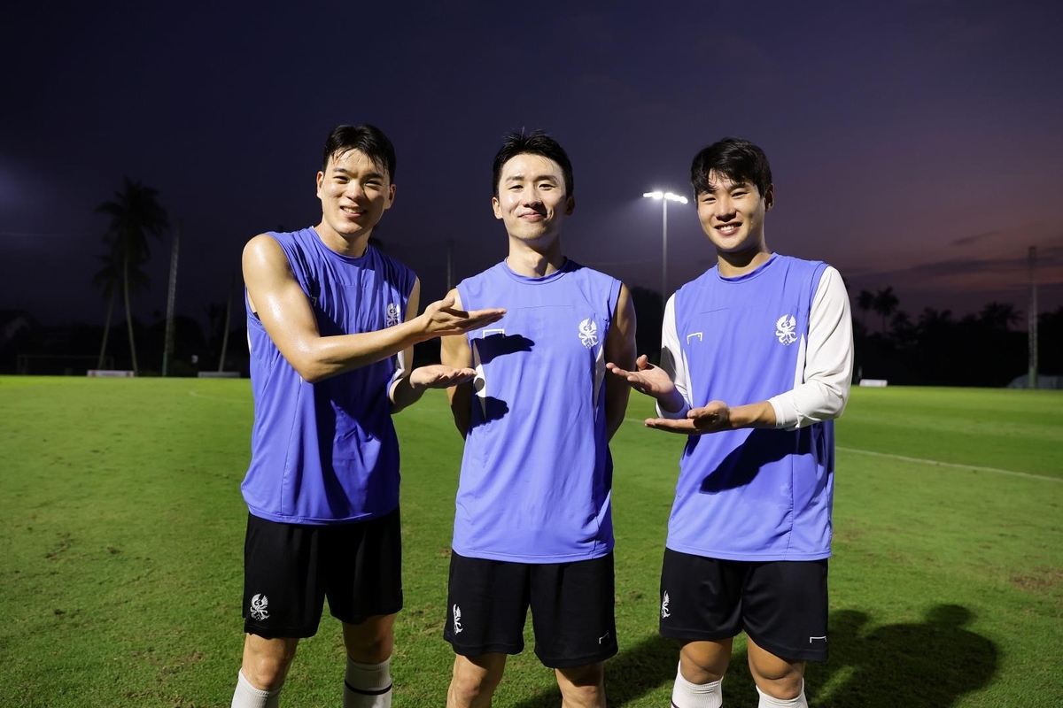 광주FC, 2025시즌 주장단 선임. (왼쪽부터) 이강현, 이민기, 김진호