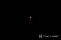 [美 이란 공격] 국제유가 '美기지 제한' 이란 보복에 7%↓