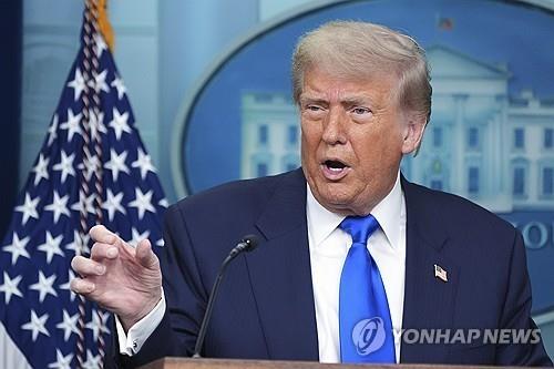 트럼프, 연준에 또 금리 인하 압박…"연준, 부끄러워해…