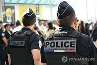 '여성 탓에 손해'…프랑스서 여성 테러 기도한 10대 체포